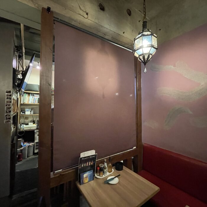 飲食店の施工事例｜空間の雰囲気を損なわない間仕切り提案【居酒屋THE餃子MAN103】