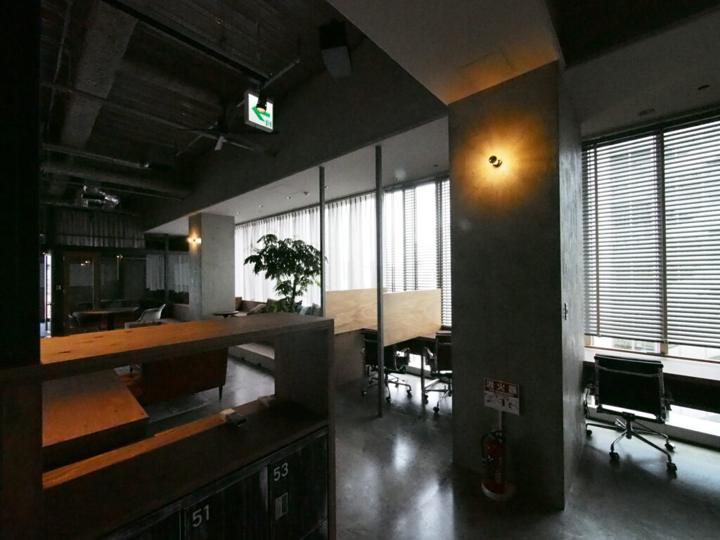 AGORA-町田-おしゃれ-コワーキング-インキュベーション-ブラインド-カーテン-04